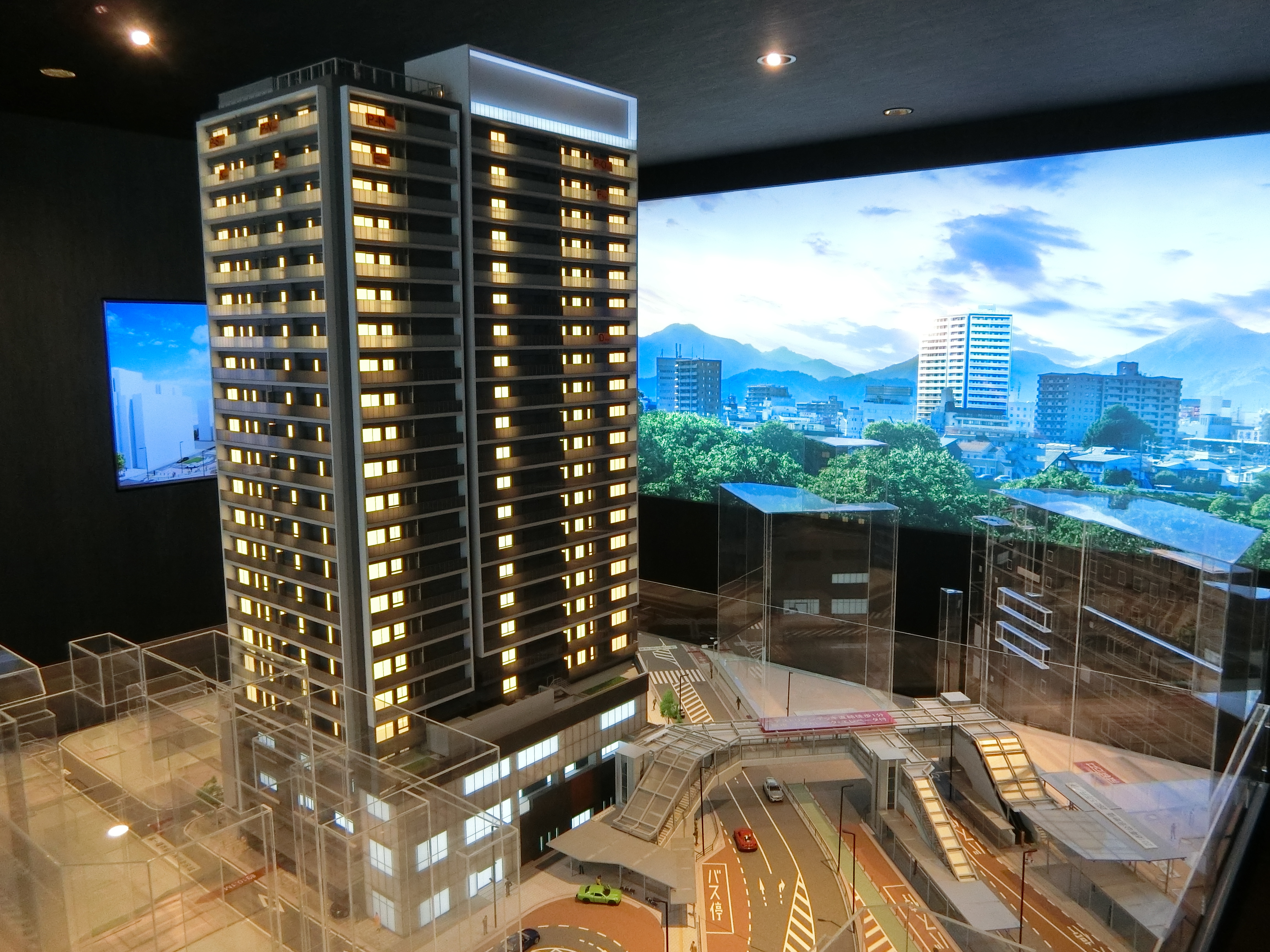 「ザ・パークハウス 本厚木タワー」の完成予想模型